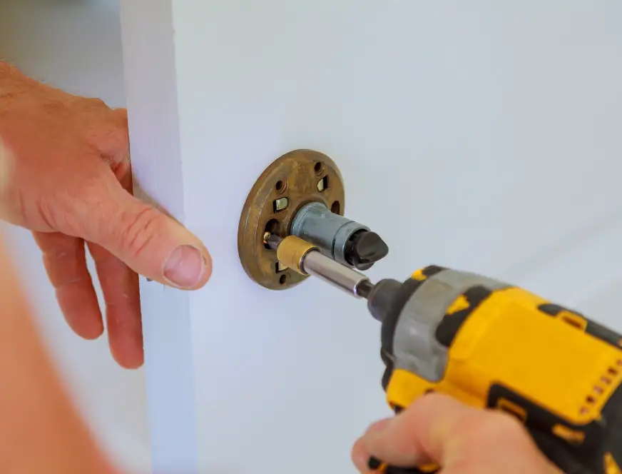 Werkzeuge und Schlüssel für den professionellen Schlüsselnotdienst Fleßner